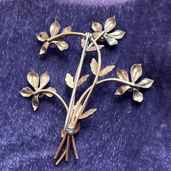 Vintage 1940’s Enamel Floral Brooch - Picture 2 of 7